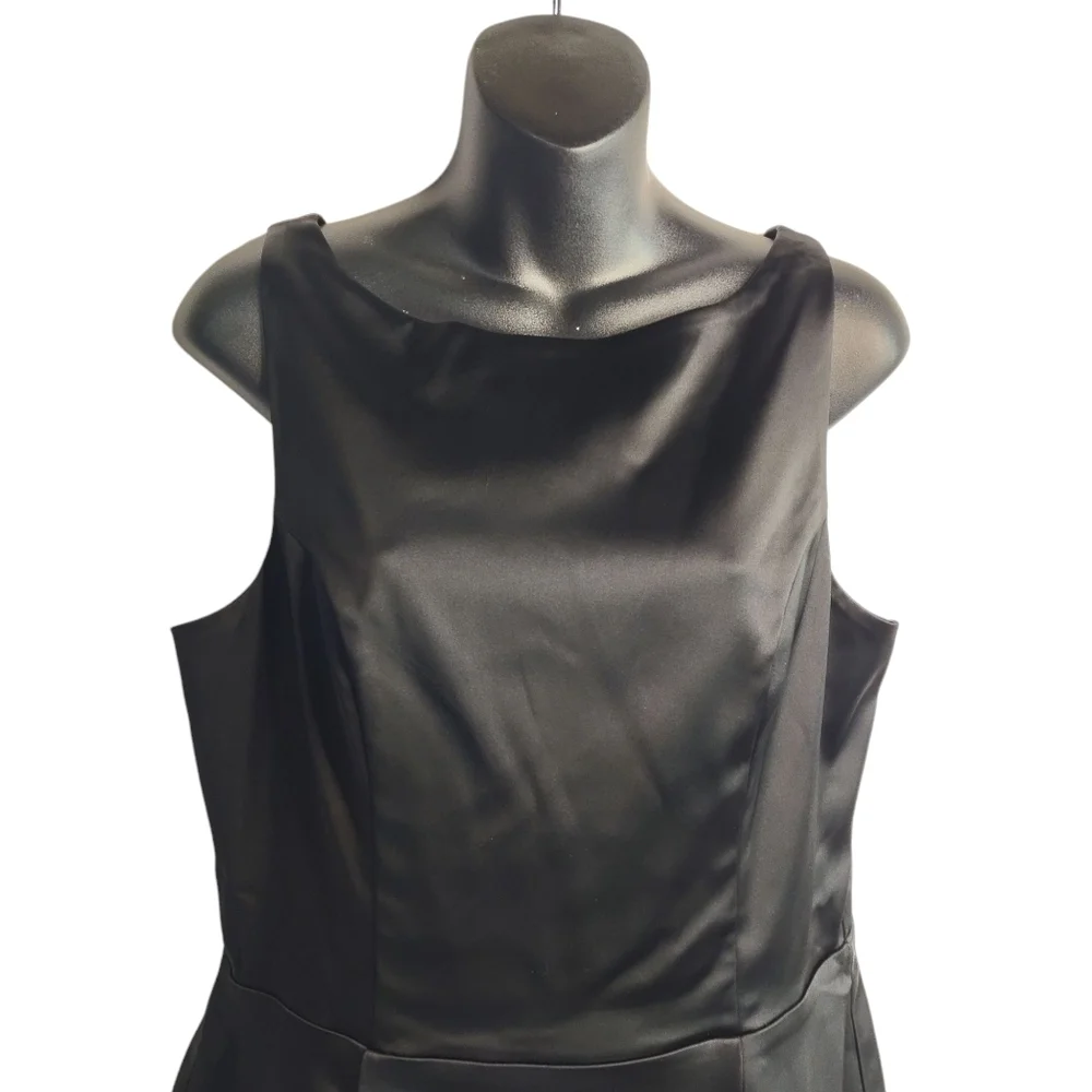 Abercrombie & Fitch Dress Women's Black Mini A Line Sleeveless Dress Size L NWT - Picture 3 of 10